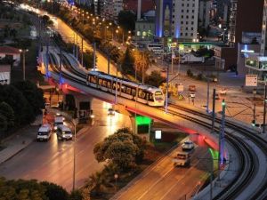 Samsun’da Tramvay 19.00-01.00 Saatleri Arasında Bedava