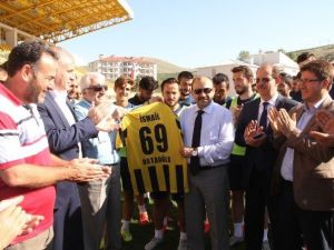 Vali Ustaoğlu’na 69 Numaralı Forma