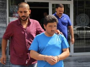 Yurt Müdürü Fetö Operasyonunda El Konulan Yurdun Eşyalarını Sattı