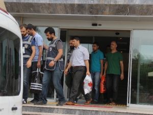 Rize’de FETÖ/PDY Operasyonları Kapsamında Gözaltına Alınan Polislerden 14'ü Adliyeye Çıkartıldı