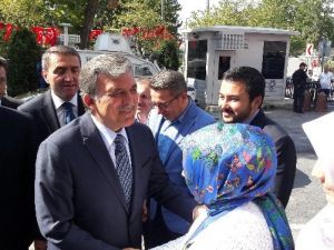 Abdullah Gül’den Ak Parti’ye Ziyaret