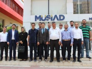 "İş Dünyası Üretmeye Devam Edecek"