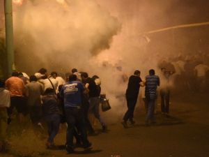 Ermenistan’da Protestocular Polisle Çatıştı