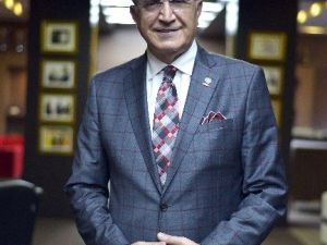 İnternette En Çok Aranan Vakıf Üniversitesi İaü