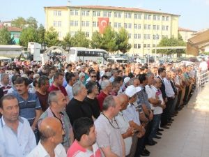 İntihar Eden Polis Memuru Toprağa Verildi
