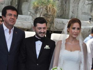 Ekonomi Bakanı Nihat Zeybekci Denizli’de