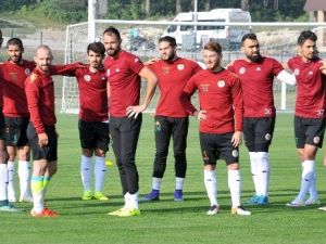 Alanyaspor Kamp Çalışmalarını Çift Antrenmanla Sürdürdü