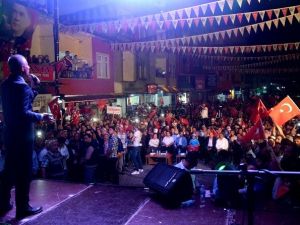 Mustafa Yıldızdoğan Giresun’da Demokrasi Nöbetine Destek Verdi.