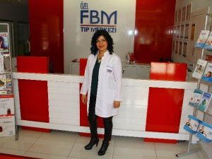 Göz Çevresi Kusurlarına Işık Dolgusu İle Çözüm