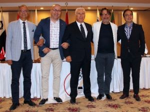 Ezeli Rakipler “Demokrasi” İçin Buluşuyor