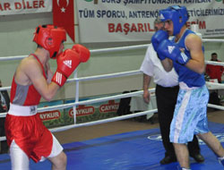 Boks Fırtınası Rize'de Başladı