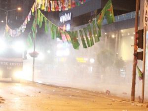 Van’da Hdp’den ‘Darbeye Hayır Demokrasi Hemen Şimdi’ Mitingi