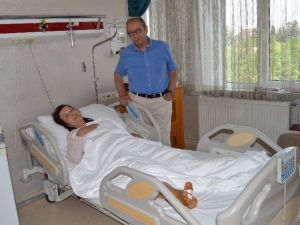 Emekli Öğretmen Başarılı Ameliyat Sonrasında Sağlığına Kavuştu