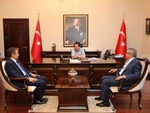 Çalık Holding’den Vali Ve Başkana Nezaket Ziyareti
