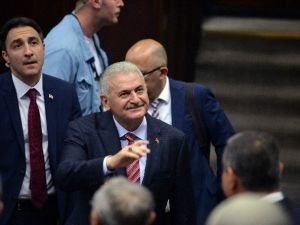 Başbakan Yıldırım’dan Kılıçdaroğlu Ve Bahçeli’ye, ’Yenikapı’ Çağrısı