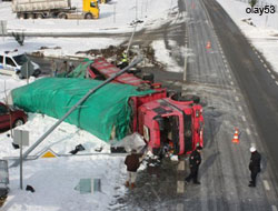 Rize Plakalı Kamyon Kaza Yaptı