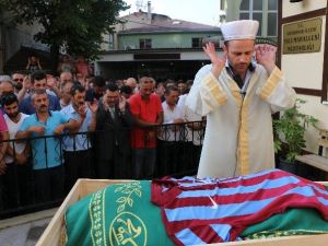 Jet Ski Kazasında Hayatını Kaybeden Trabzonspor Eski Yöneticisi Engin Kara Son Yolculuğuna Uğurlandı