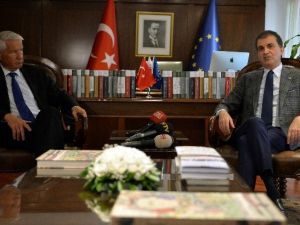 Bakan Çelik: “Türkiye’yi Eleştirmek İle Türkiye Karşıtlığı Arasına Bir Mesafe Koymak Gerekir”