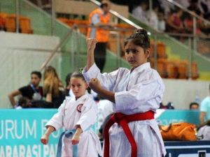 13. Uluslararası Palandöken Karate Turnuvası Başladı