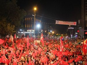 Bakan Özlü Kılıçdaroğlu’nu Yenikapı Mitingine Çağırdı