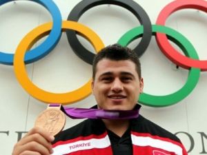 Olimpiyatta Türkiye’nin Bayrağını Kayaalp Taşıyacak