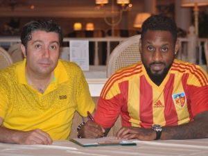 Kana-bıyık Kayserispor’da