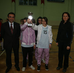 Genç Kızlar Futsal Turnuvası sona erdi