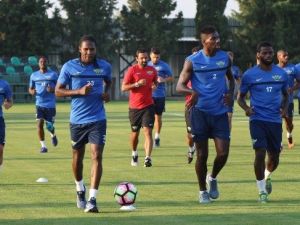 Akhisar Belediyespor Evine Döndü