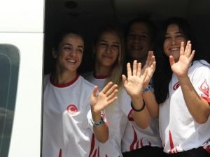 Milli Güreşçiler Rio’ya Uğurlandı