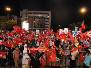 Samsun’da Demokrasi Nöbetine Devam