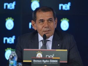 Dursun Özbek’ten Transfer Açıklaması