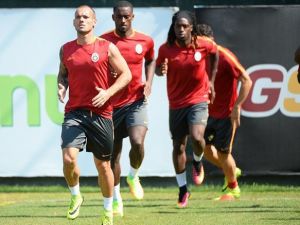 Galatasaray, Süper Kupa Maçı Hazırlıklarını Sürdürüyor