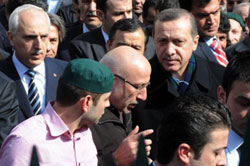 Erdoğan Bayramoğlu'nun Cenaze Töreninde