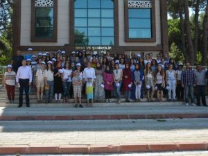 Yunusemre Belediyesi Trabzon Ve Amasyalı Gençleri Konuk Etti
