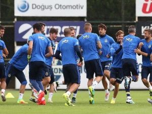 Fenerbahçe, Grasshopper Maçı Hazırlıklarını Sürdürüyor