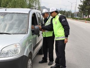 Egzosu Abartanlara Polis Ceza Yağdırdı