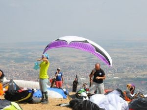 Xc Open Yamaç Paraşütü Şampiyonası Akşehir’de Başladı