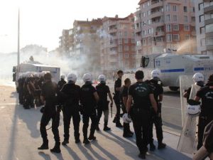 Süper Kupa Maçı Öncesi Stadyum Önünde Olaylar Çıktı