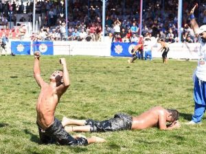 Kurtdere’nin Başpehlivanı Orhan Okulu