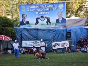 Dursunbey Yağlı Güreşlerinin Başpehlivanı Şaban Yılmaz Oldu