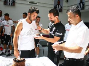 Tolgay Arslan’a Doğum Günü Sürprizi