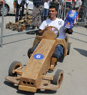 Dünya Şampiyonu Motorcu Sofuoğlu Rize'de Formulaz'a Katılacak
