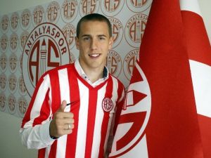 Antalyaspor’a Sırp Kanat Oyuncusu