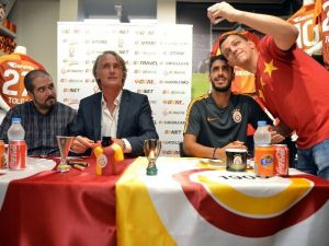 Riekerink Ve Tolga Ciğerci, Taraftarlarla Buluştu