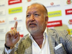 Gültekin Gencer: “Kimse Antalyaspor’un Kapısına Kilit Vuramaz”