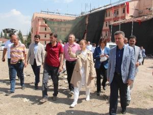 Ak Parti Genel Başkan Yardımcısı Çalık, Yaralı Polisleri Ziyaret Etti