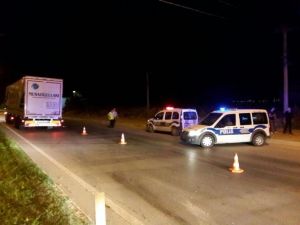 Erbaa’da Otomobil İle Motosiklet Çarpıştı: 3 Yaralı