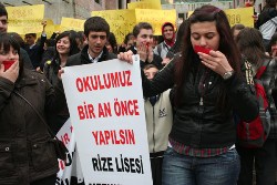Rize Lisesi aşkı dinmiyor