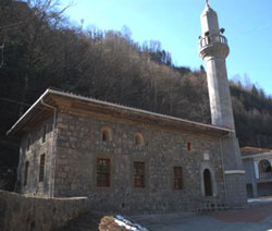 Tarihi Caminin Minaresine Tarihi Doku Kısaltması