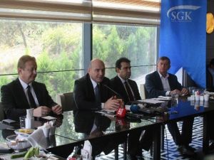 Bakan Soylu’dan "Gelir Testi Yaptırmayanlara Gelir Testi Yaptırın" Çağrısı